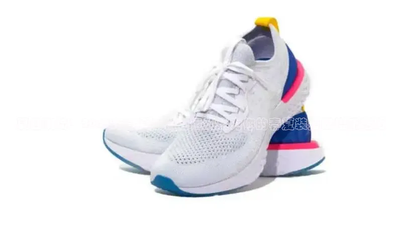 夏日潮流：2025新款夏季白色运动鞋为你的春夏装搭配增添活力