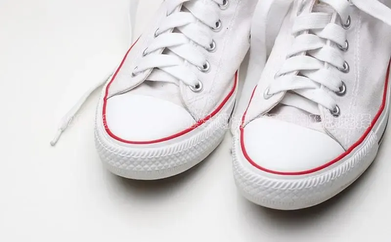 女鞋子2025新款夏季运动鞋-潮流与舒适的理想选择