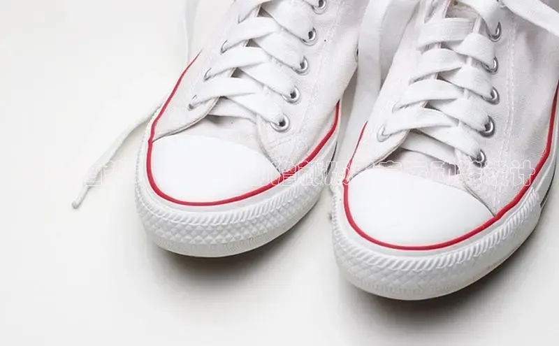 潮流趋势：2025年前瞻韩版男童运动鞋设计